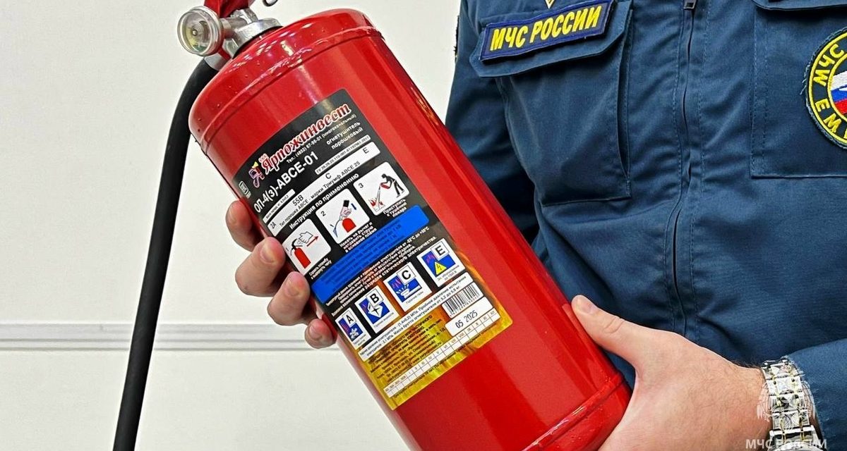 Мошенники в Астрахани ходят по квартирам от имени МЧС и продают дымовые датчики втридорога