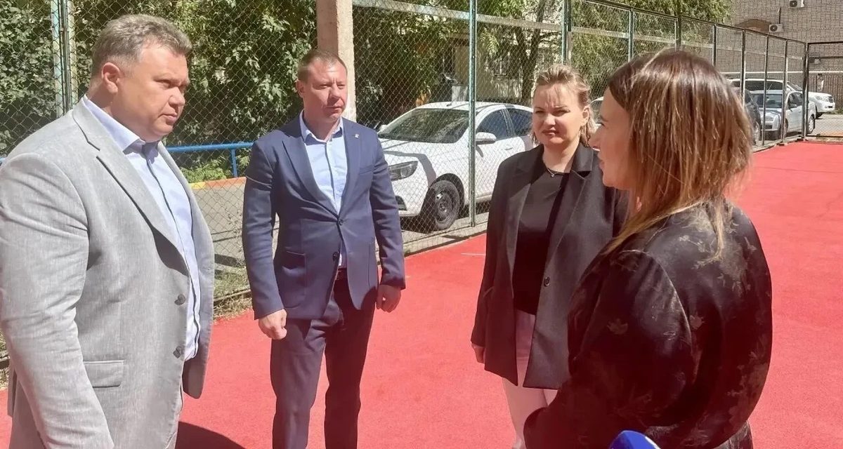 На спортивном поле на Краснодарской установят камеры после повреждения нового ограждения