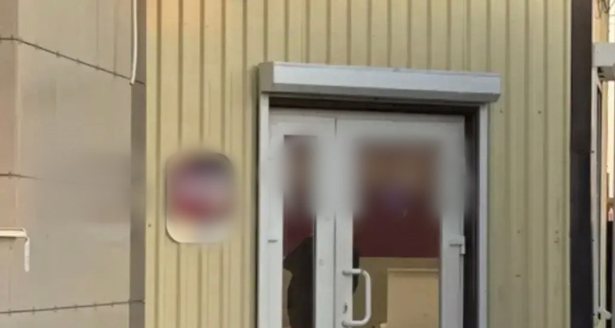 Бывшая сотрудница пункта выдачи оформляла возвраты без отправки и забрала товары на 700 тысяч рублей